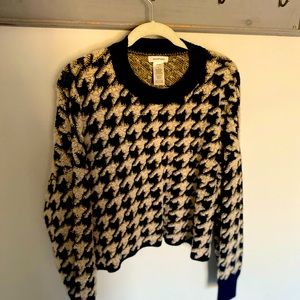 Womens Houndstooth Sweater